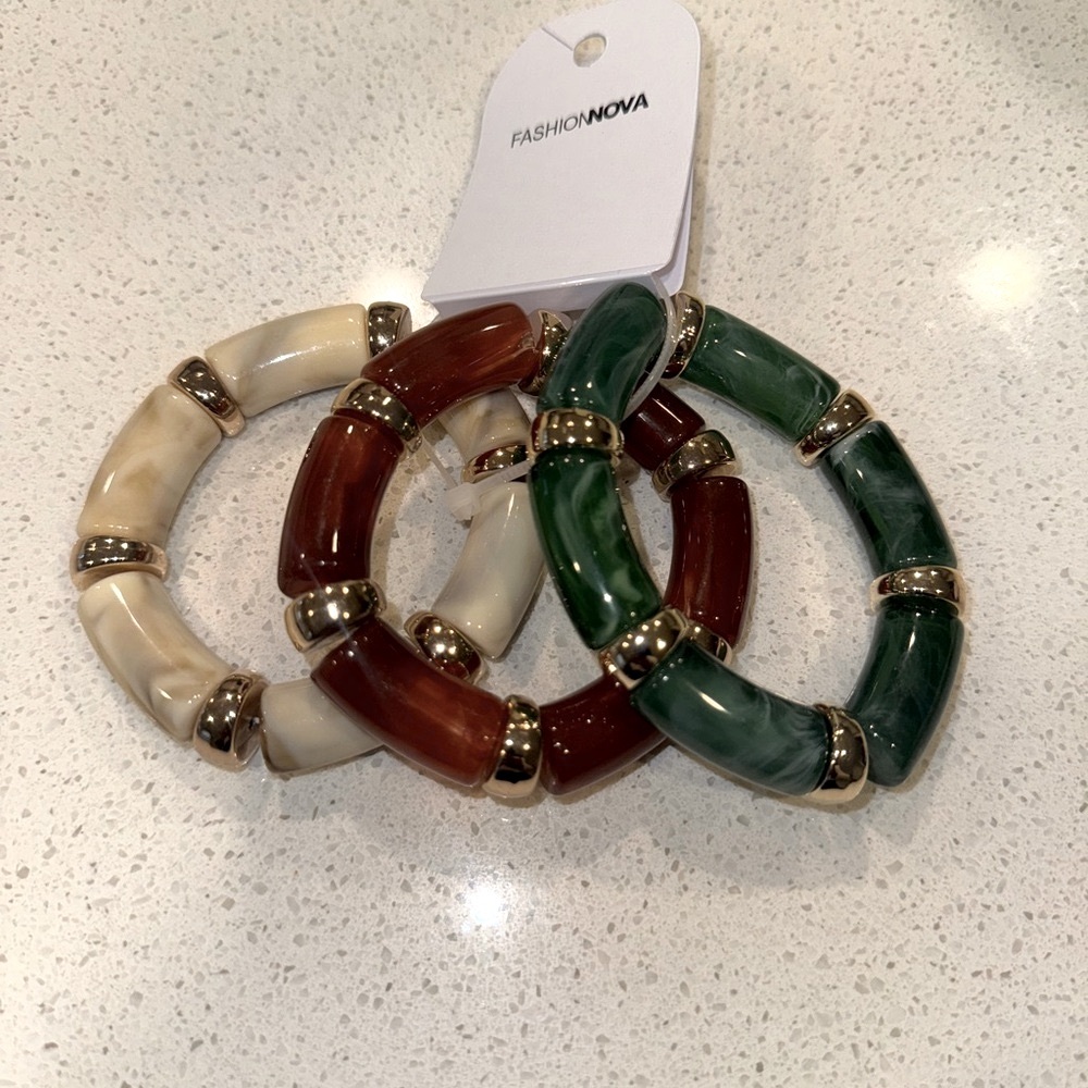 Fashion Nova Gold-Trimmed Cream, Red, and Green Bracelet Trio
